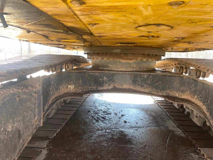 2015-komatsu-pc360-lc-10-image-36