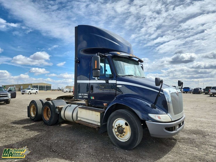 2015-international-transtar-8600-image-2