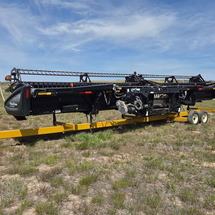 2013 MacDon 35 ft Draper Header and Stoess Header Cart