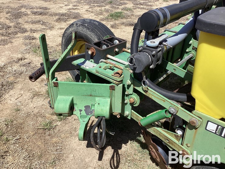 john-deere-7300-image-18