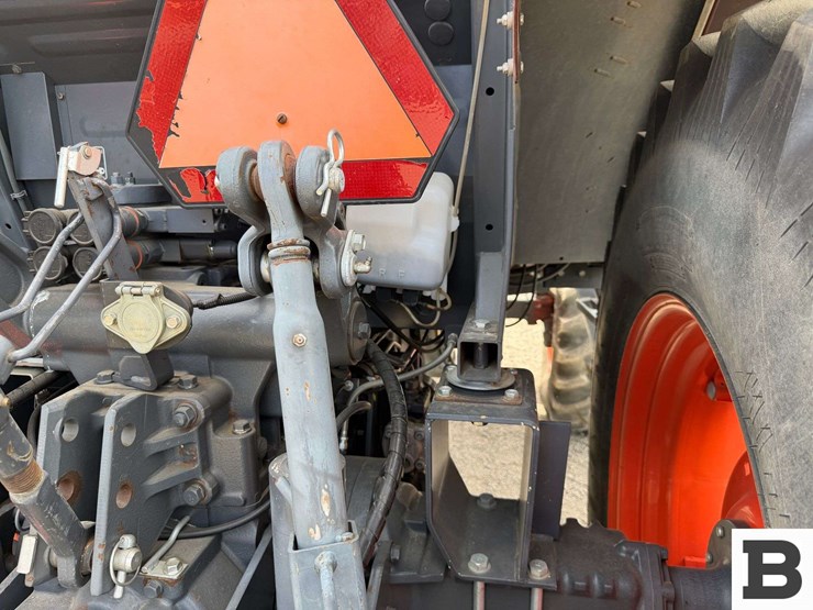 2013-kubota-m110gx-image-29