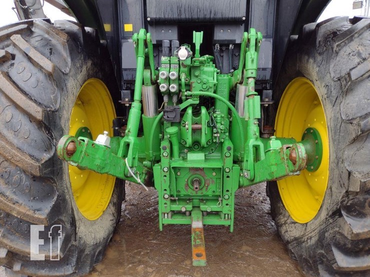 2014-john-deere-6140m-image-23