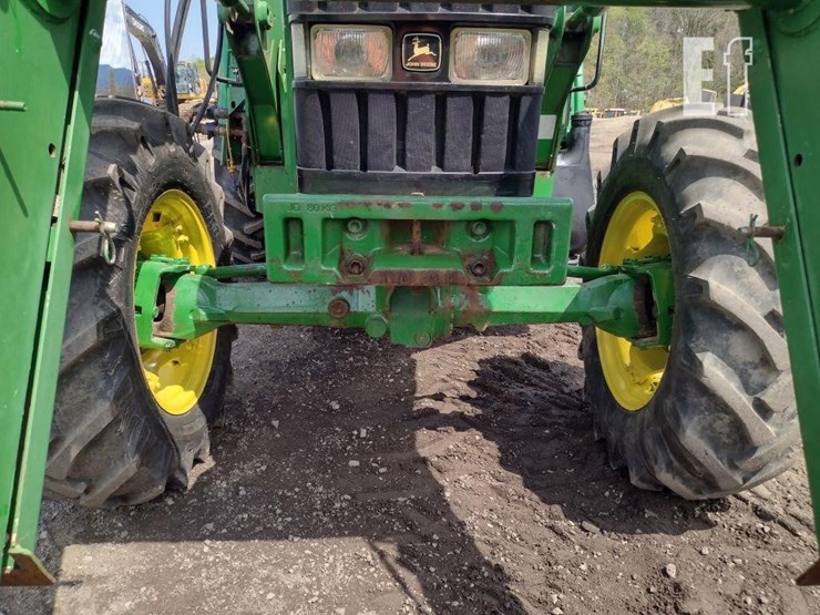 john-deere-6210-image-21