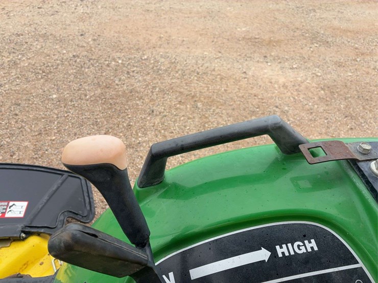 2006-john-deere-2305-image-12