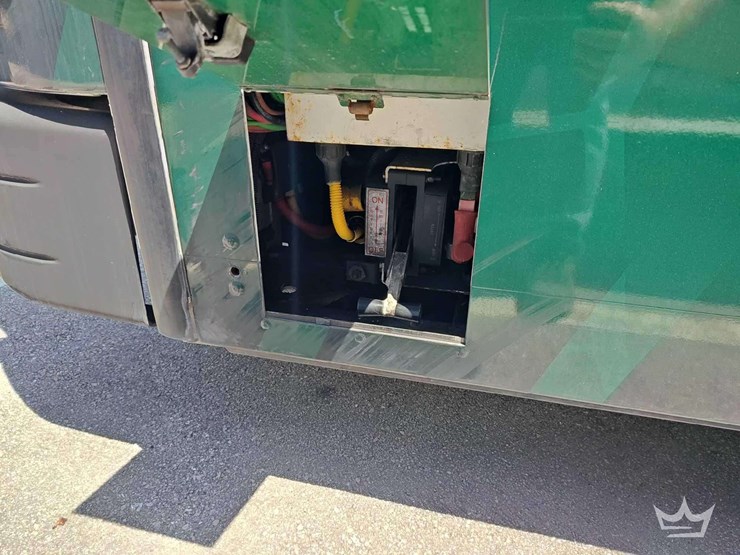 2012-gillig-low-floor-image-30