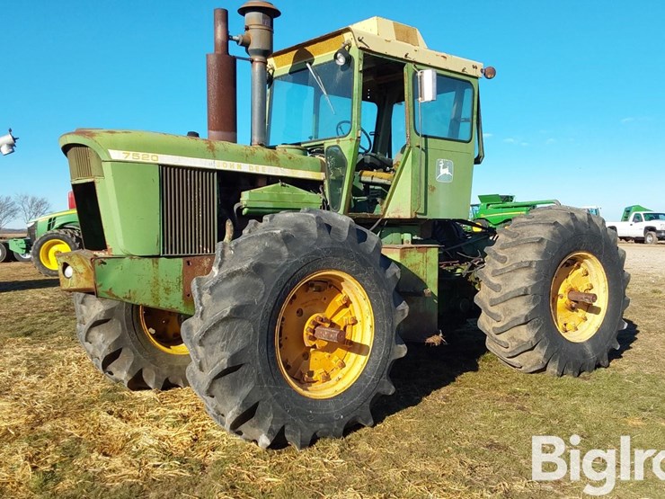 1974-john-deere-7520-image-1