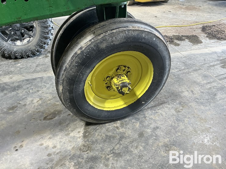 1955-john-deere-70-image-19