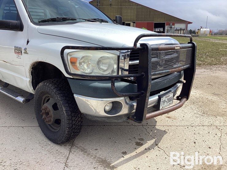 2009-dodge-ram-3500-image-12