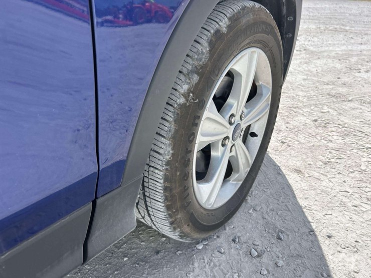 2016-ford-escape-se-image-25