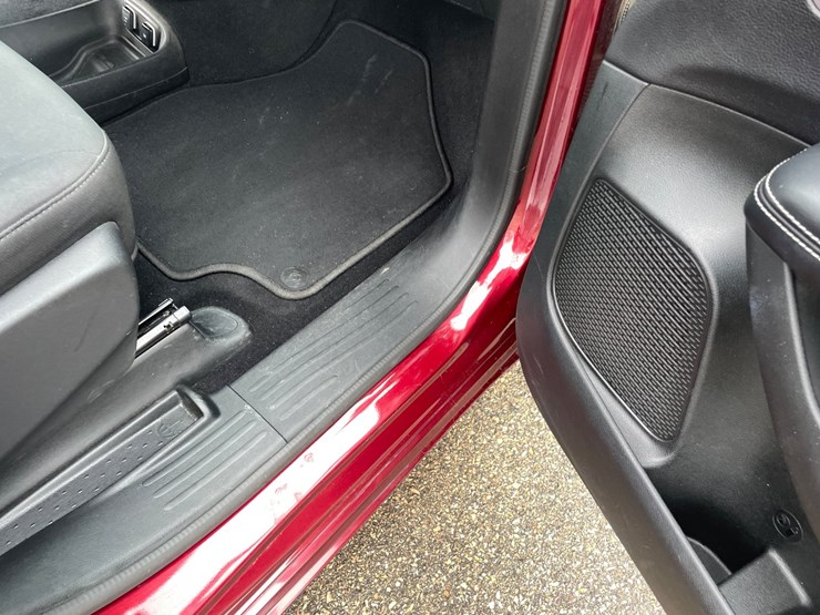 2018-chrysler-pacifica-image-33