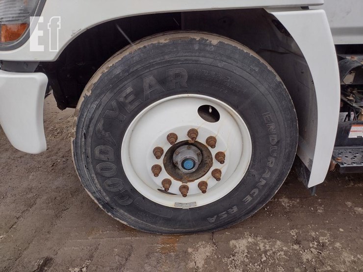 2018-hino-338-image-21