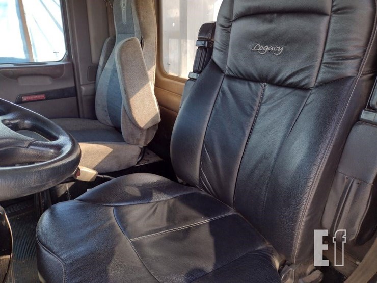 2007-kenworth-w900-image-14