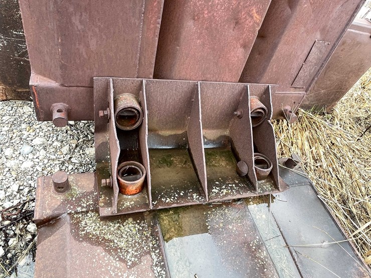 #4069-•-man-hole-trench-box-image-7