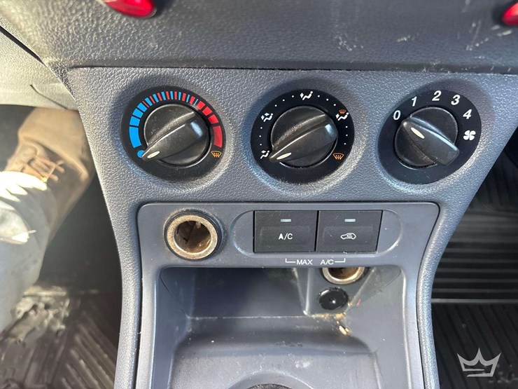 2013-ford-transit-connect-image-16