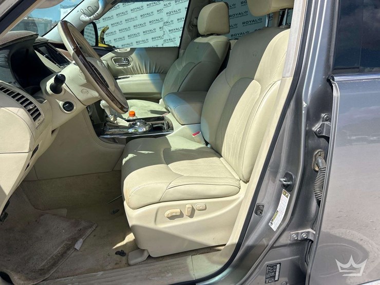 2012-infiniti-qx56-image-12