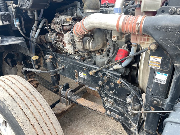 2015-kenworth-t880-image-58
