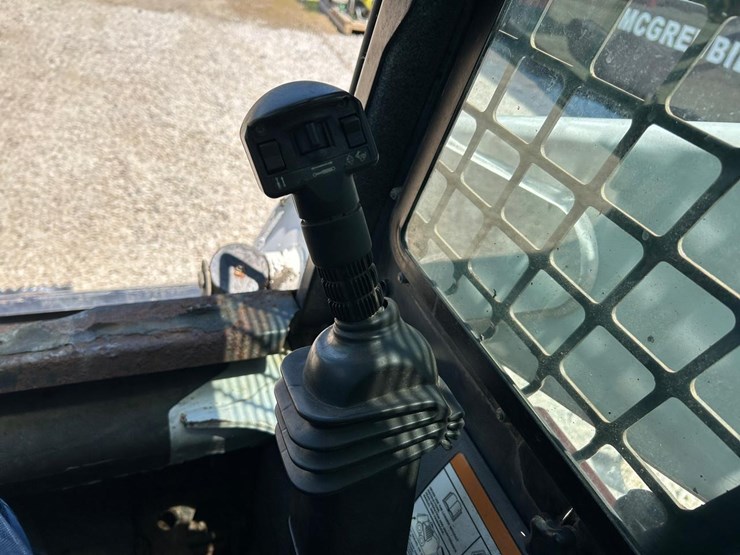 bobcat-s300-image-19