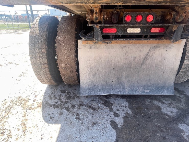2013-mack-granite-104fr-image-77