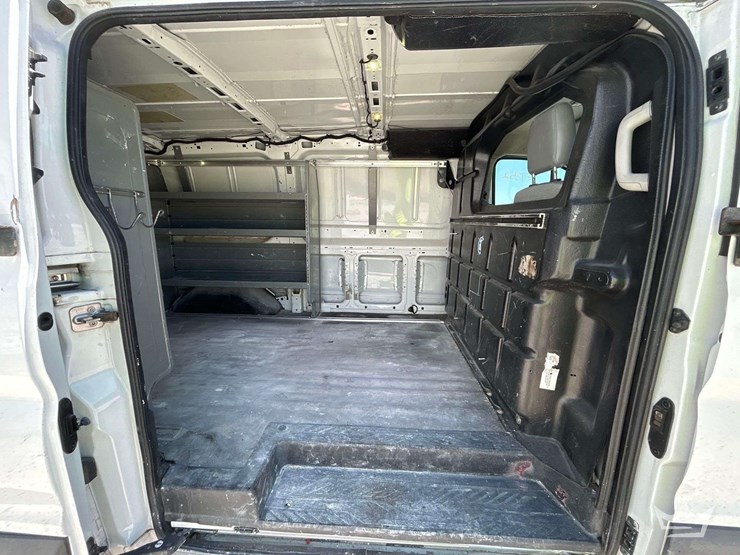 2017-ford-transit-image-23