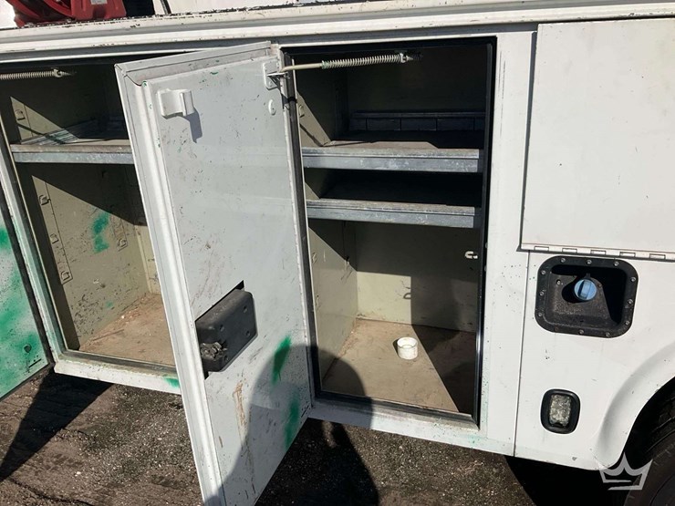 2019-ford-f450-image-32