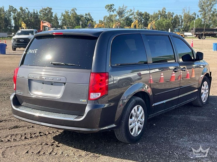 2017-dodge-grand-caravan-image-3
