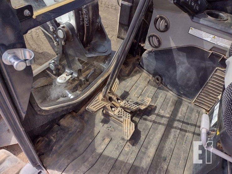 bobcat-e55-image-13