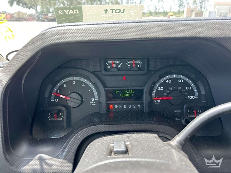 2013-ford-e450-image-16