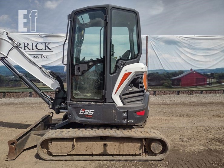 2022-bobcat-e35i-image-12
