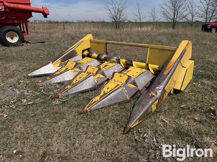 new-holland-974-image-1