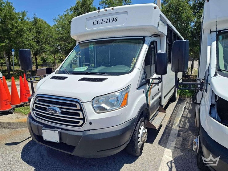 2019-ford-transit-image-1