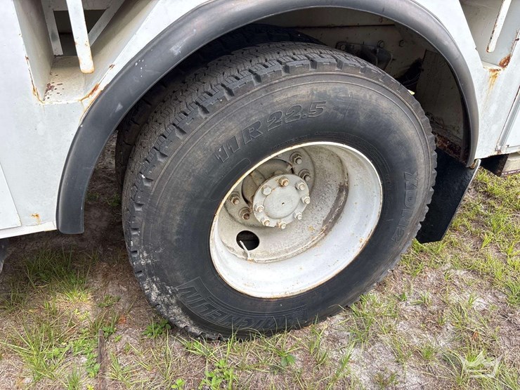 2010-international-durastar-4300-image-60