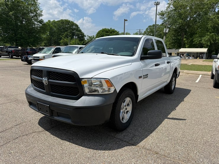 2018-dodge-1500-image-1
