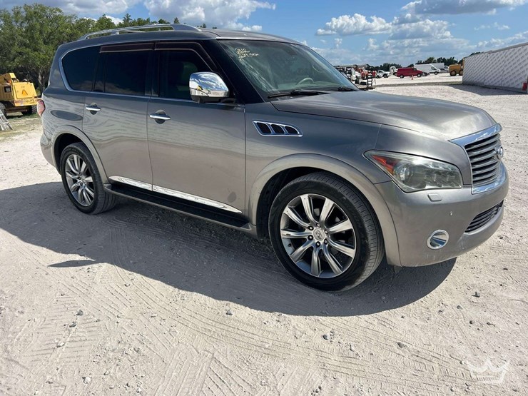 2012-infiniti-qx56-image-2