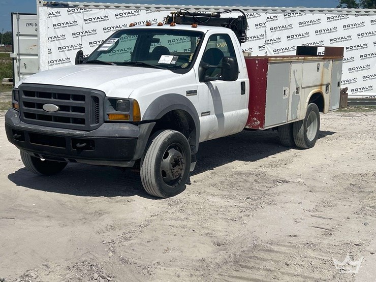 2005-ford-f450-image-2