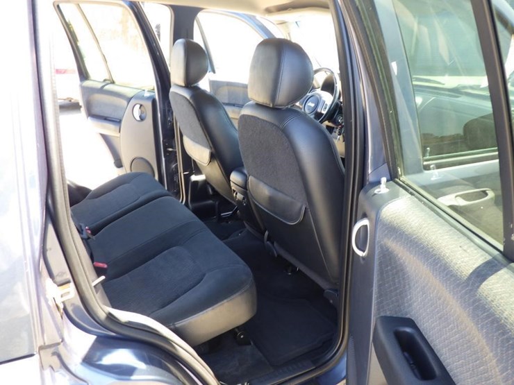 2002-jeep-liberty-image-8