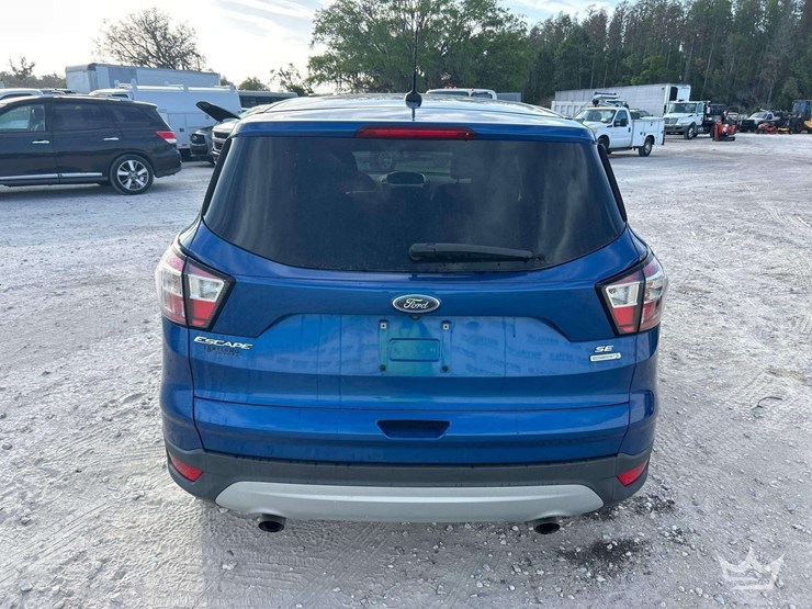 2017-ford-escape-image-21