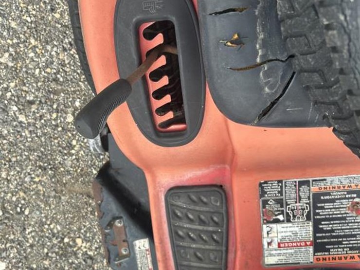 troy-bilt-bronco-image-13