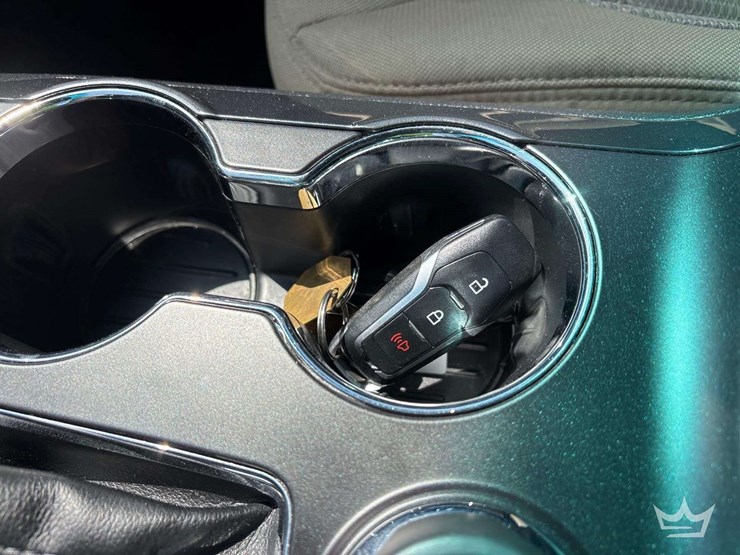 2017-ford-explorer-image-16