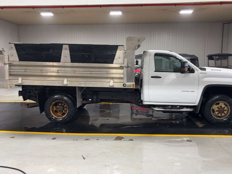 2018-gmc-sierra-3500hd-image-6