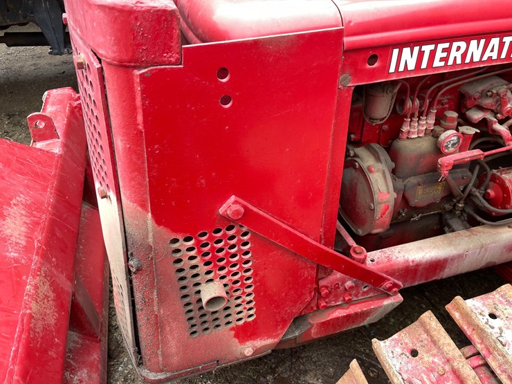 #4087-•-international-antique-dozer-image-15