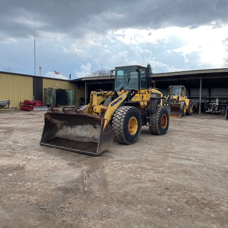 KOMATSU WA250-5