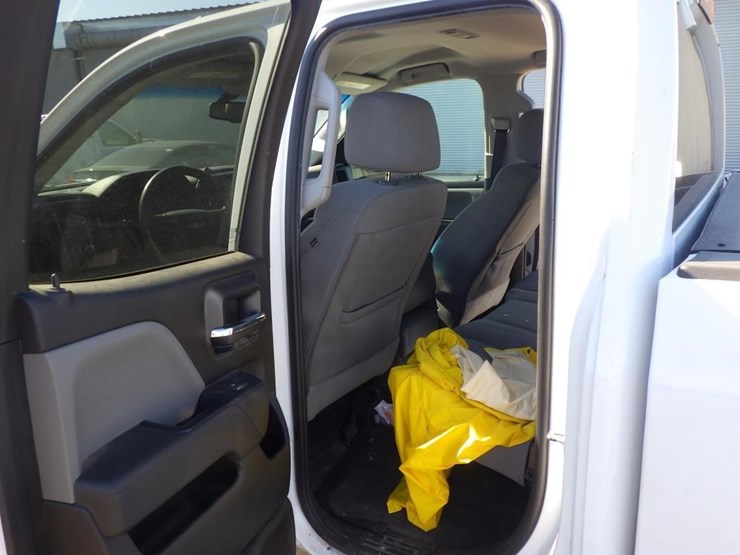 2018-chevrolet-1500-image-7