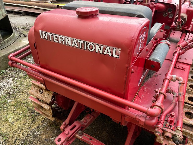 #4087-•-international-antique-dozer-image-24