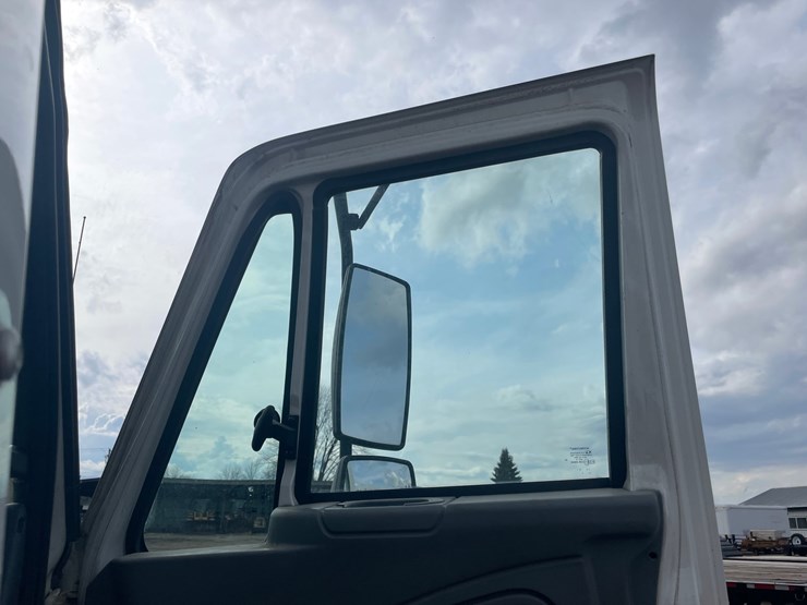 #4020-•-2004-international-truck-with-tree-spade-(has-wi-title)-image-58
