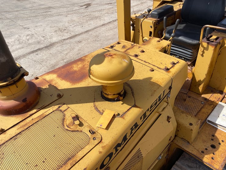 #4035-•-1986-komatsu-dozer-image-37