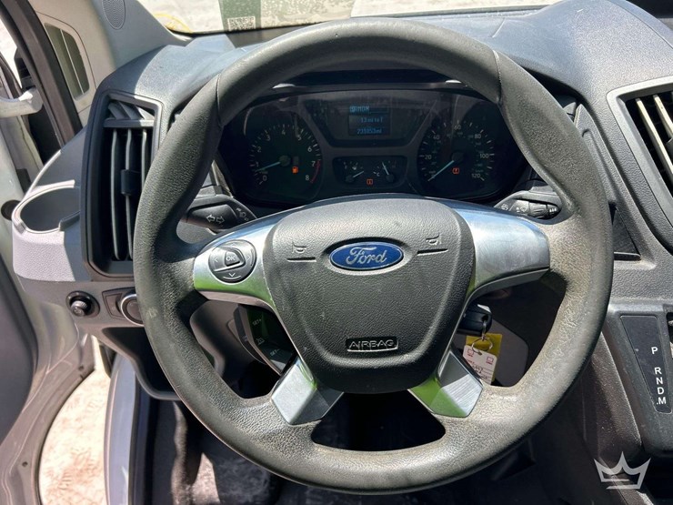 2017-ford-transit-image-12