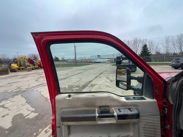 2008-ford-f550-xl-image-99