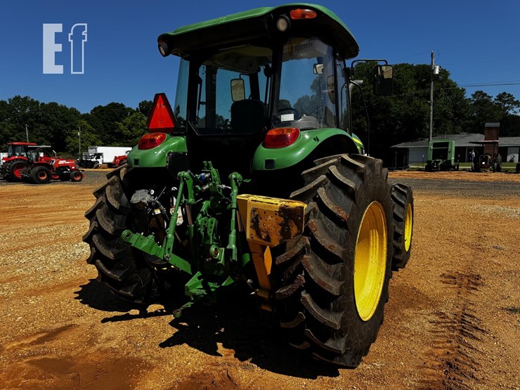 2015-john-deere-6115d-image-4