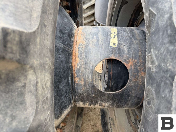 2018-case-ih-magnum-310-image-64