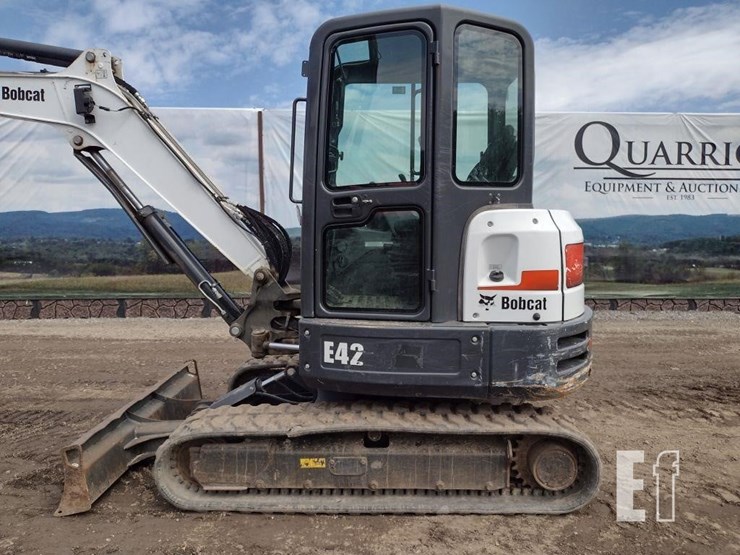 2020-bobcat-e42-image-11
